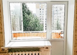 Установка балконных блоков с отделкой откосов и установкой подоконников
